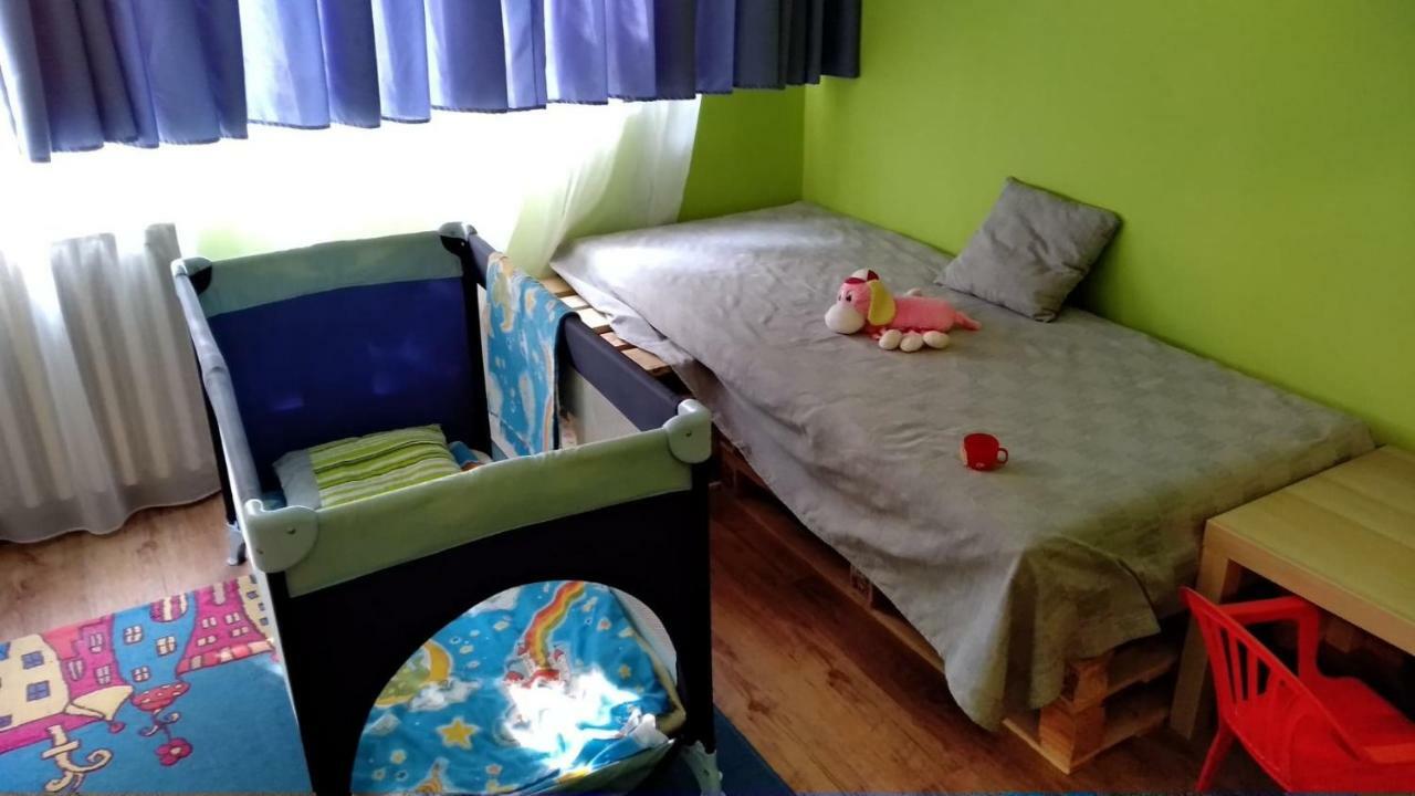 Gesztenyes Apartman Μίσκολτς Εξωτερικό φωτογραφία